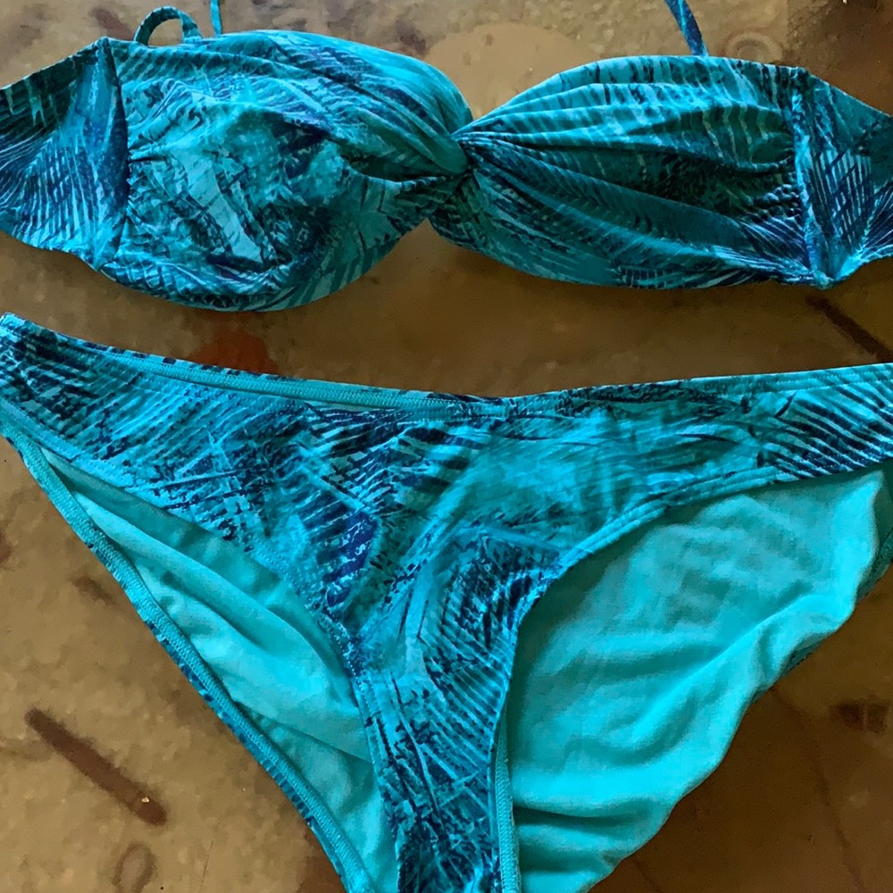 Atmosphere bikini